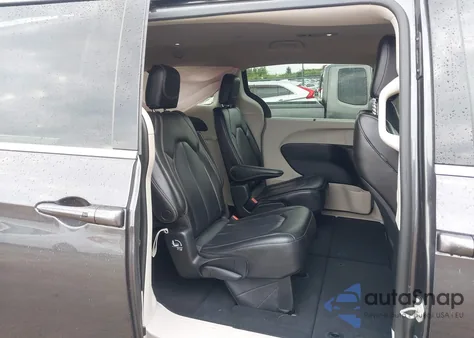 2023 Chrysler Pacifica Touring L z USA, uszkodzony, nr VIN 2C4RC1BGXPR514694